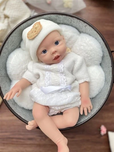 100% silicone reborn poupe